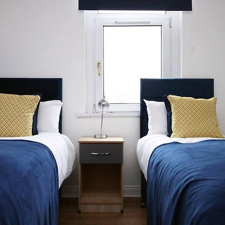 Holiday House For 7 Guests, Free Wi-Fi & Self Check-In Explore Newport别墅 外观 照片